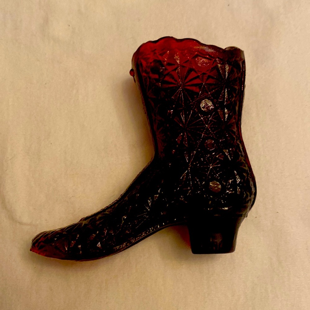 Collectors authentic Fenton handmade glass boot